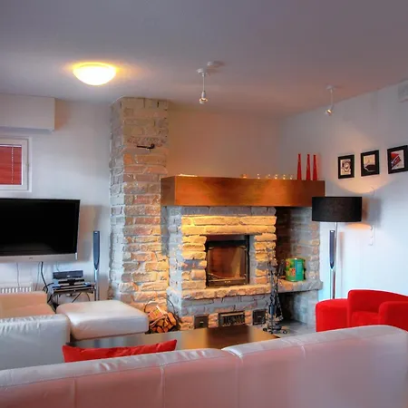 Pointin Vale 4 As 1 Chalet *